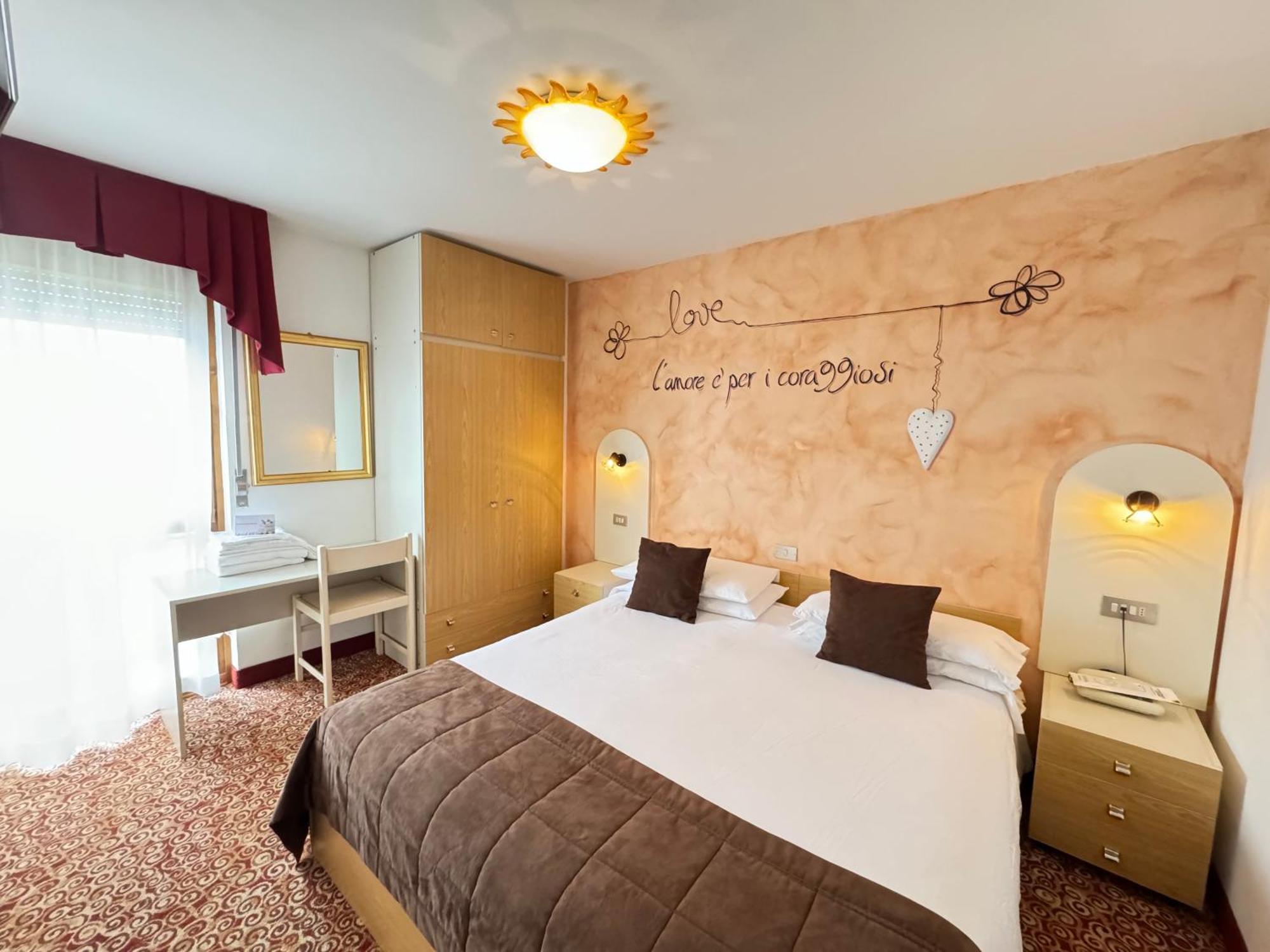 Hotel Europa San Martino Di Castrozza Quarto foto